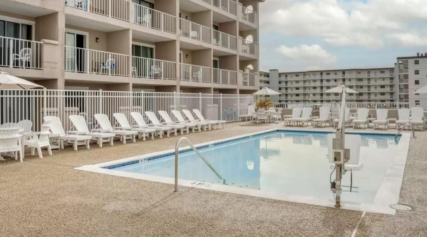 Quality Inn & Suites Oceanblock オーシャン・シティ エクステリア 写真